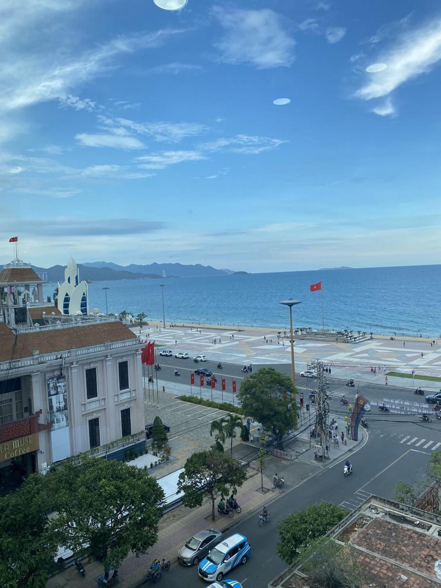 Happy Light Central Nha Trang Hotel Exterior foto